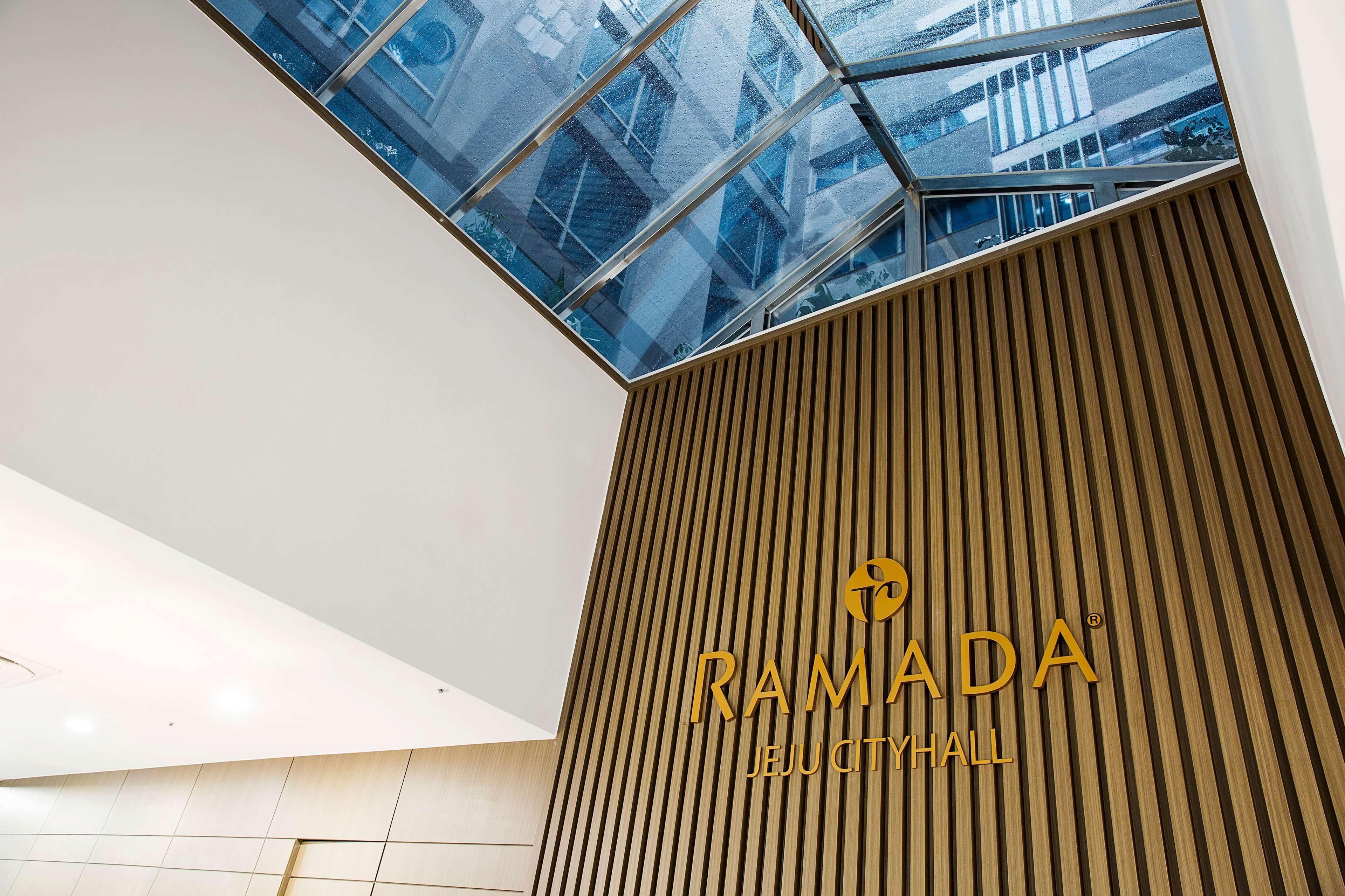 Ramada By Wyndham Jeju City Hall Exterior photo